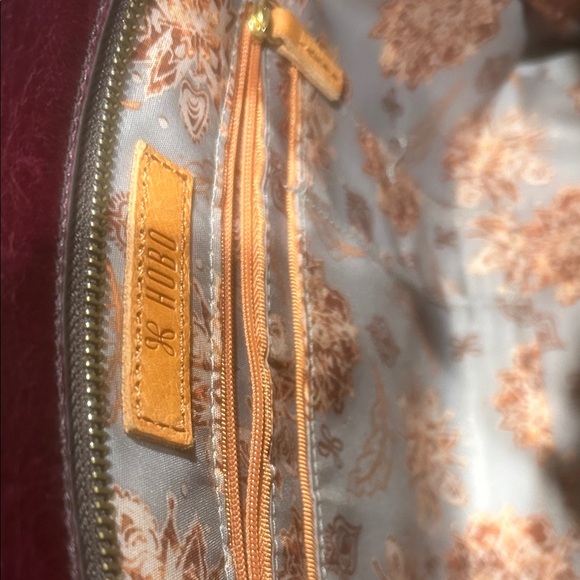 Hobo Burgundy Leather Tote Bag - Picture 4 of 9